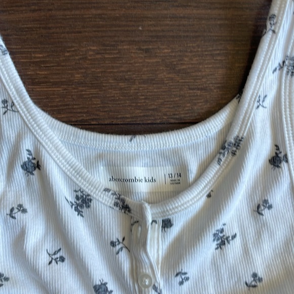 Abercrombie kids floral tank - Picture 2 of 3